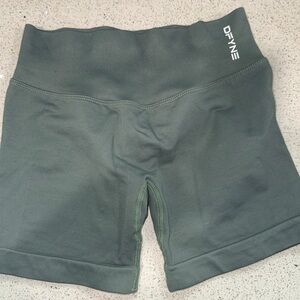 Women's Impact Dfyne Pistachio Green Shorts 4.5